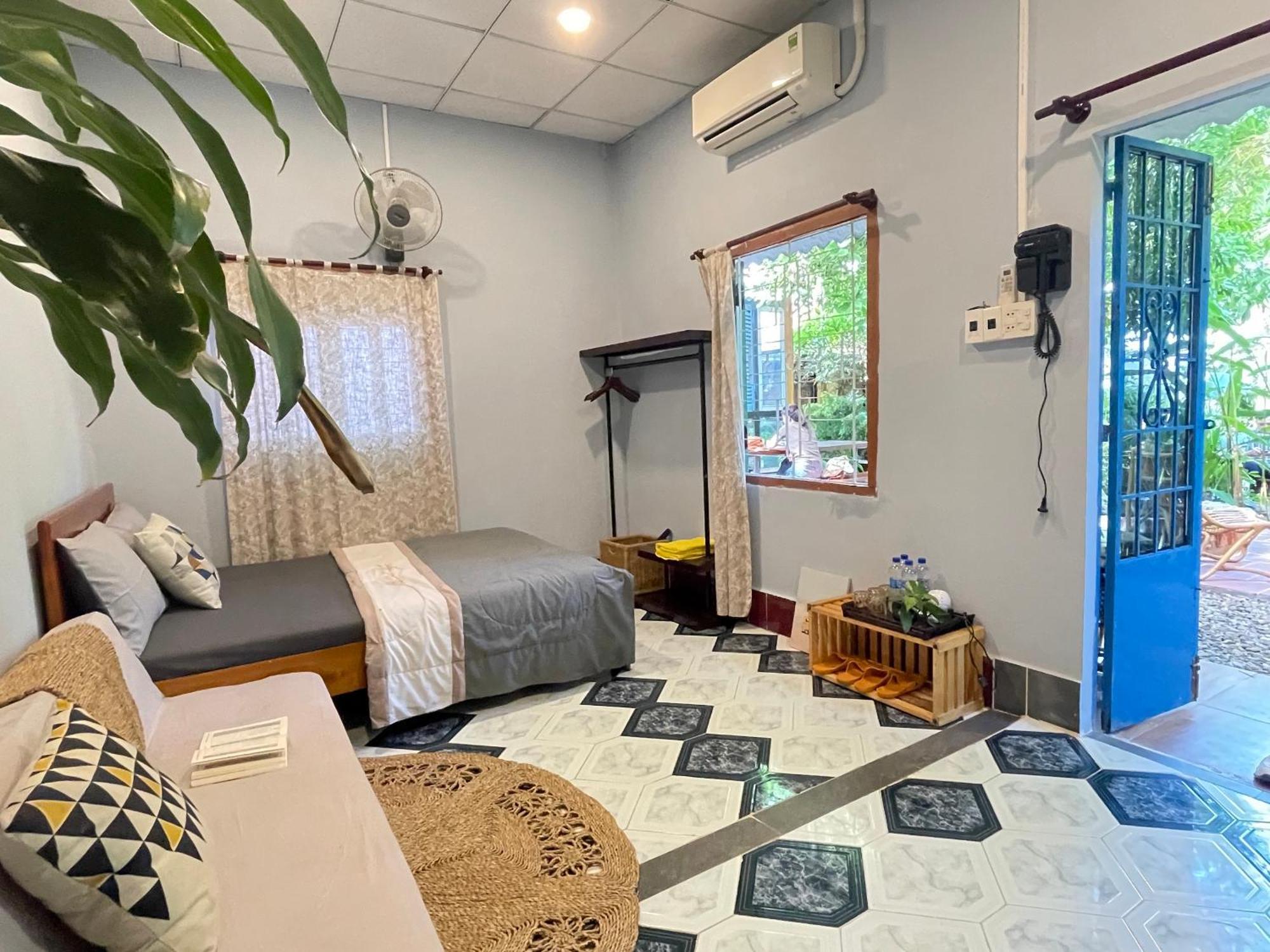 Yellow Farm Homestay Dong Tac Екстер'єр фото