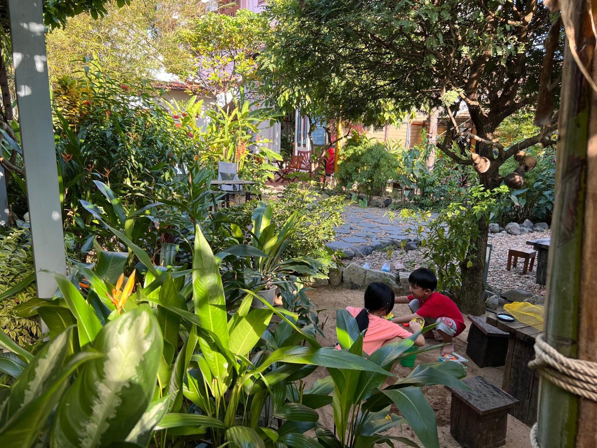 Yellow Farm Homestay Dong Tac Екстер'єр фото