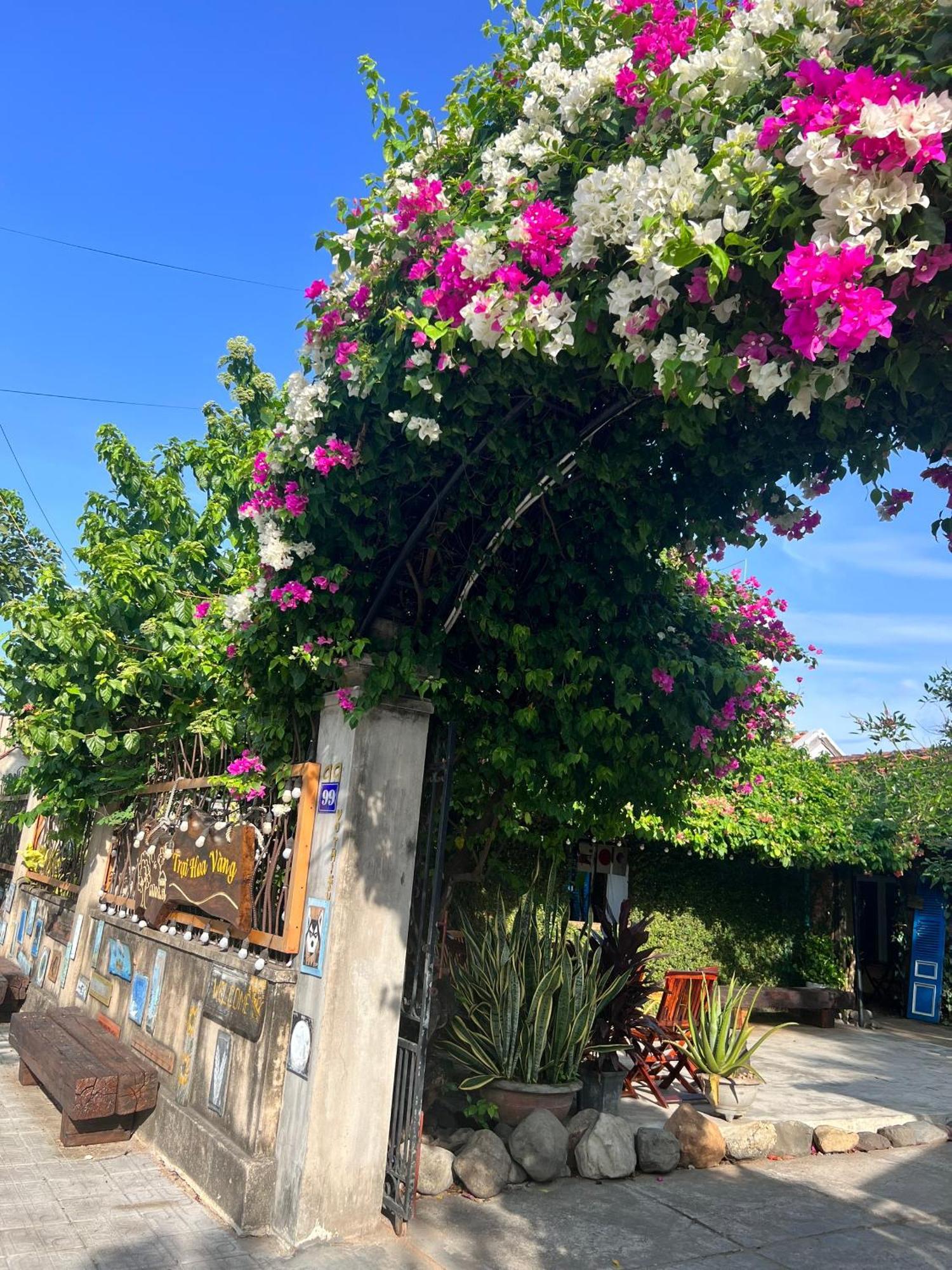 Yellow Farm Homestay Dong Tac Екстер'єр фото