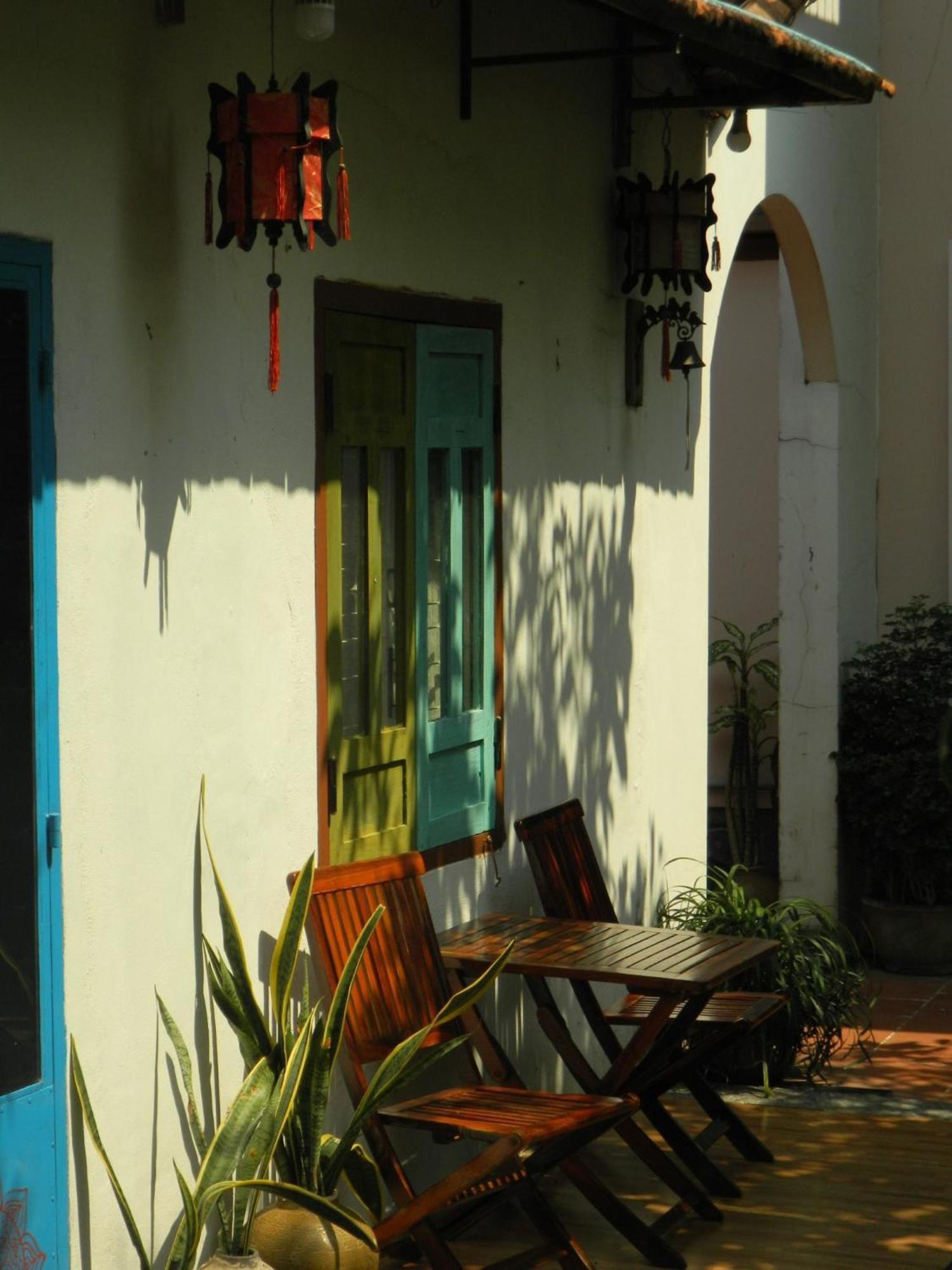 Yellow Farm Homestay Dong Tac Екстер'єр фото