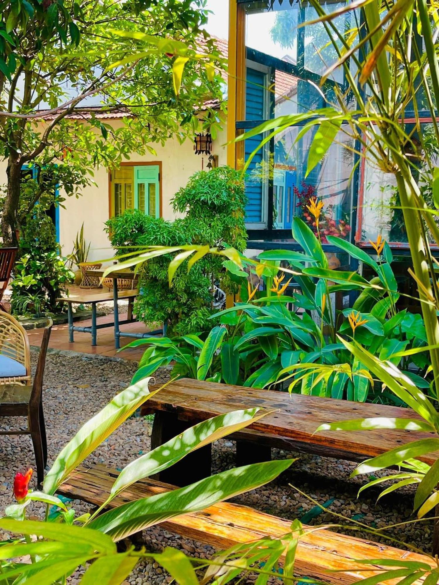Yellow Farm Homestay Dong Tac Екстер'єр фото