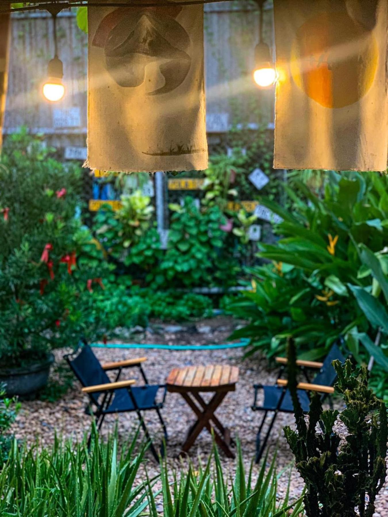 Yellow Farm Homestay Dong Tac Екстер'єр фото