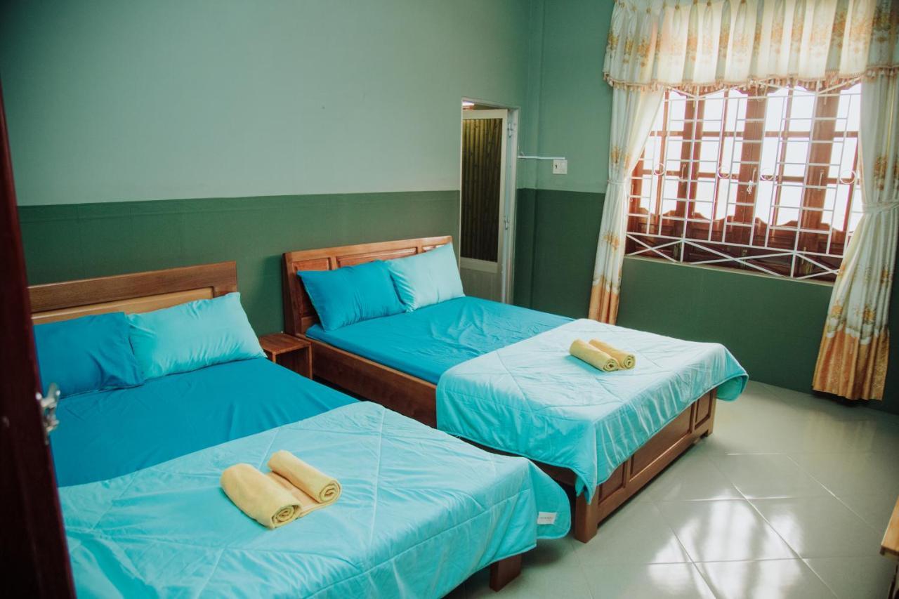 Yellow Farm Homestay Dong Tac Екстер'єр фото